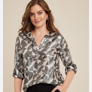 Maurice’s geo metallic 3/4 sleeve popover blouse